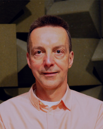 Headshot of Andrew King